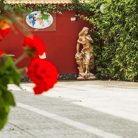 Il Mondo B&B Fiumicino Exteriör bild